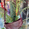 BOLSO TACHUELAS BERENJENA - Imagen 2