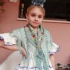 MANTONCILLO ANTIGUO NIÑA VERDE EMPOLVADO